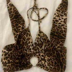 I am Gia cheetah top